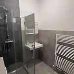 Apartment Zentral Gelegene Erdgeschoss-wohnungen Mit Bequemer Erreichbarkeit *