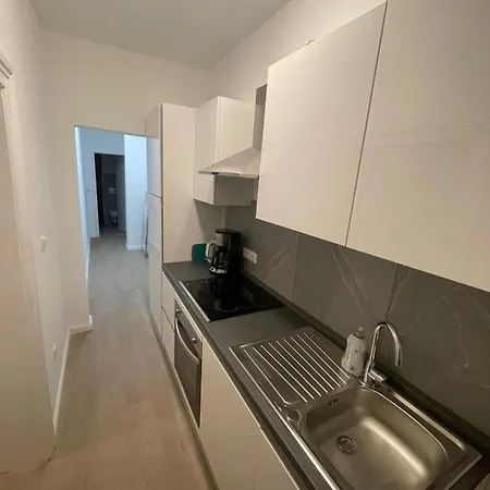 Zentral Gelegene Erdgeschoss-wohnungen Mit Bequemer Erreichbarkeit * Neumünster