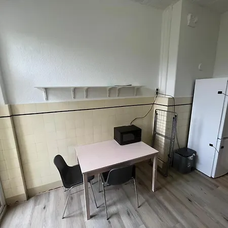 Apartment Zentral Gelegene Erdgeschoss-wohnungen Mit Bequemer Erreichbarkeit Neumuenster