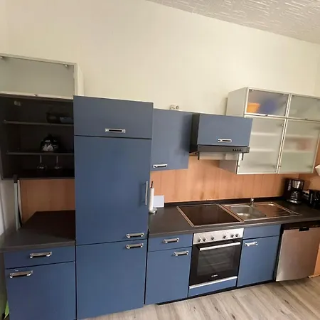 Zentral Gelegene Erdgeschoss-wohnungen Mit Bequemer Erreichbarkeit Apartment Neumuenster