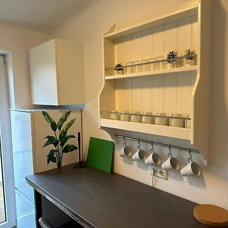 Apartment Zentral Gelegene Erdgeschoss-wohnungen Mit Bequemer Erreichbarkeit Neumuenster