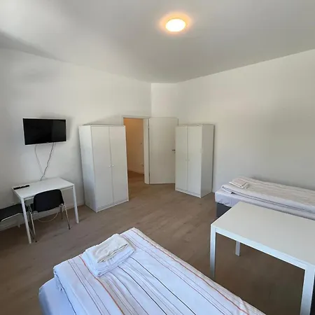 Apartment Zentral Gelegene Erdgeschoss-wohnungen Mit Bequemer Erreichbarkeit
