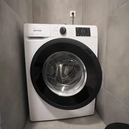 Zentral Gelegene Erdgeschoss-wohnungen Mit Bequemer Erreichbarkeit Appartement Neumünster