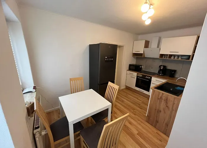 Zentral Gelegene Erdgeschoss-wohnungen Mit Bequemer Erreichbarkeit * Neumünster