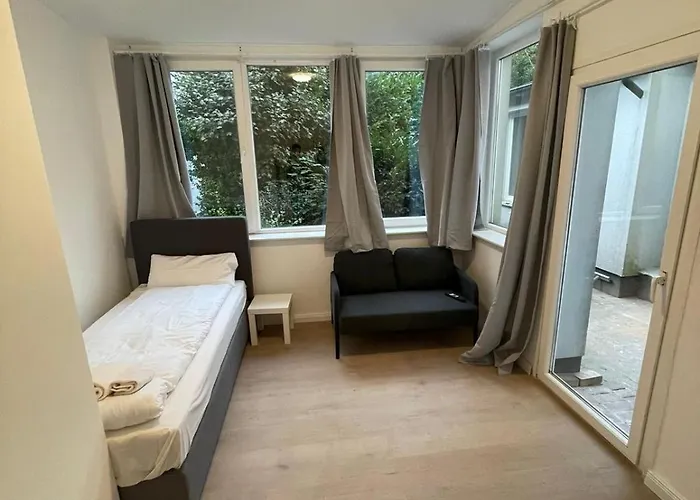 Zentral Gelegene Erdgeschoss-wohnungen Mit Bequemer Erreichbarkeit Lejlighed *