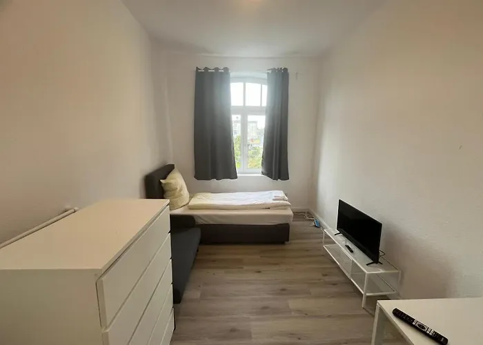 Zentral Gelegene Erdgeschoss-wohnungen Mit Bequemer Erreichbarkeit Appartement *