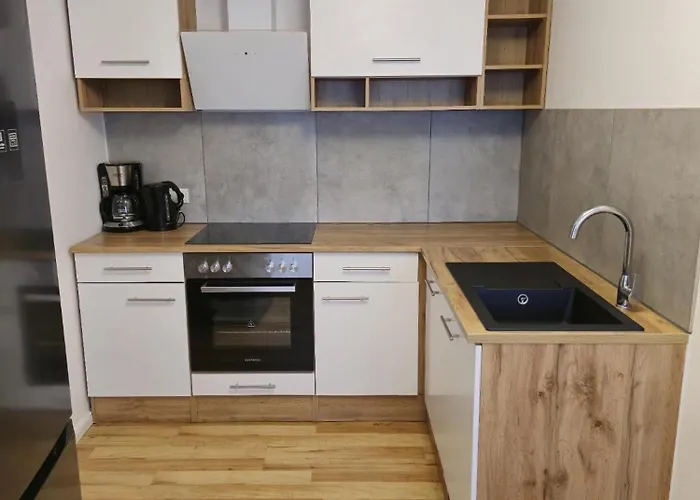 Zentral Gelegene Erdgeschoss-wohnungen Mit Bequemer Erreichbarkeit Appartamento